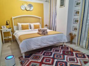 Central MResidence Color Studio, Free Parking, Air Conditioning, Self Check-in